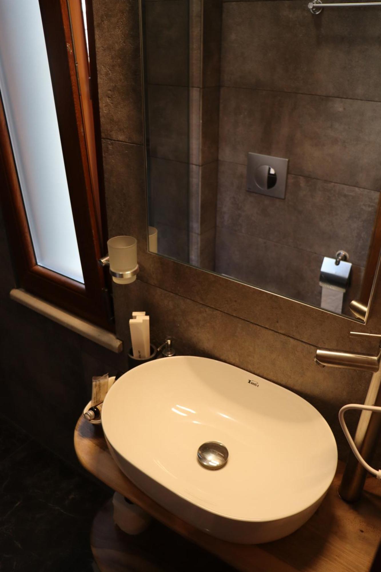 Velar Hotel Boutique Korce Cameră foto