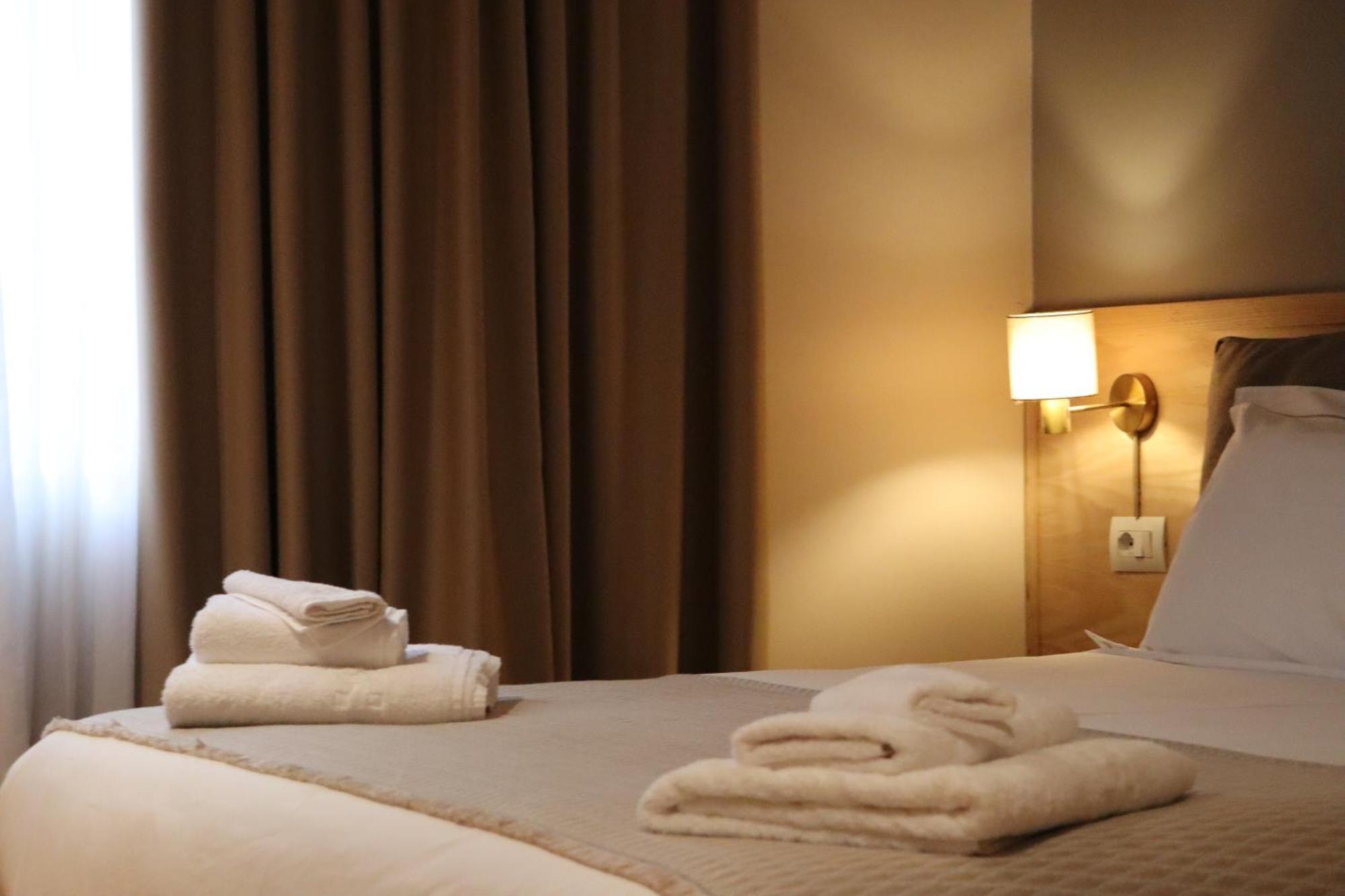 Velar Hotel Boutique Korce Cameră foto